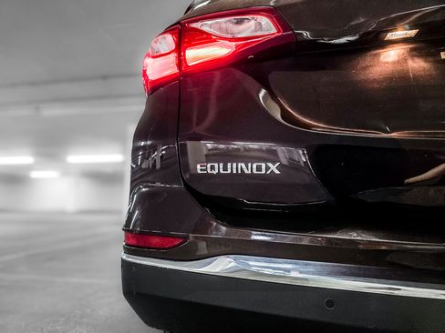 Used 2020 Chevrolet Equinox Premier FWD image 10