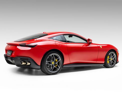 Certified 2022 Ferrari Roma image 11