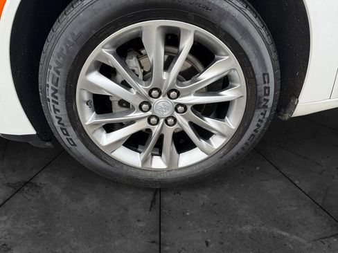 Used 2022 Buick Enclave Avenir w/ Avenir Technology Package image 14