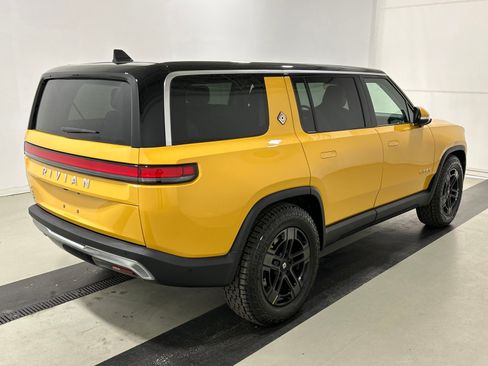 Used 2023 Rivian R1S Adventure AWD/4WD image 5