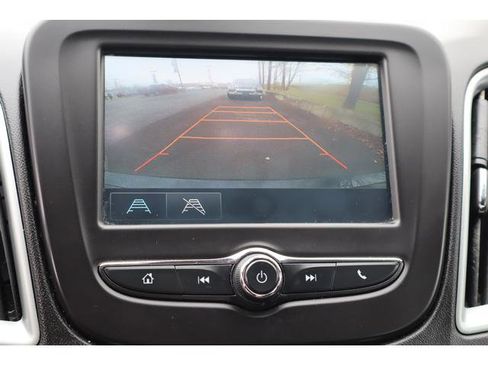 Used 2018 Chevrolet Malibu LS FWD image 12