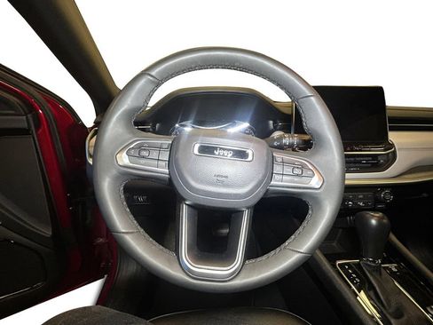 Used 2025 Jeep Compass Limited AWD/4WD image 13
