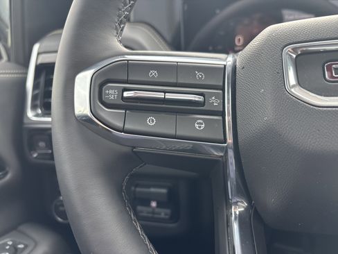 Used 2025 GMC Yukon Elevation w/ Elevation Premium Package image 26