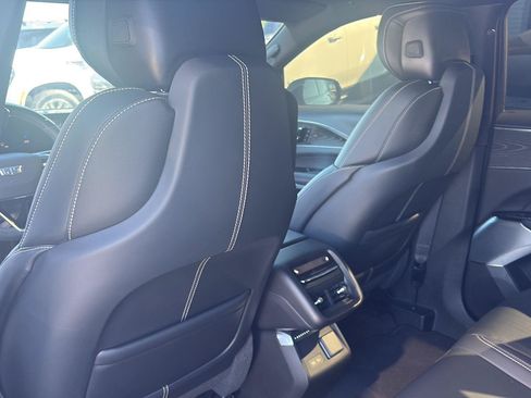 Used 2024 Cadillac Lyriq Sport AWD/4WD image 37