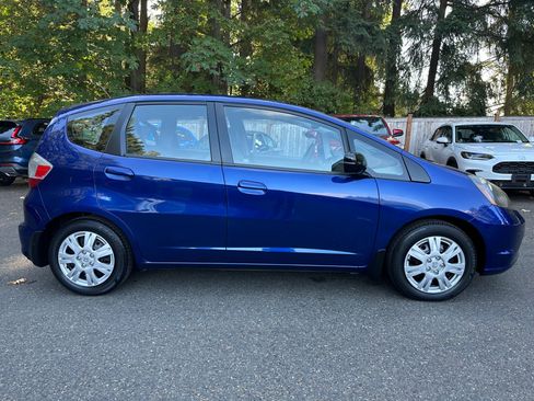 Used 2011 Honda Fit image 11
