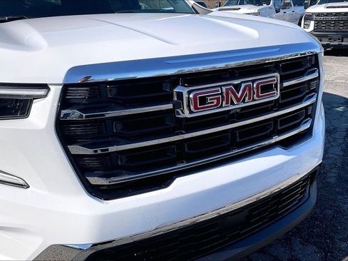 New 2026 GMC Acadia Elevation image 16