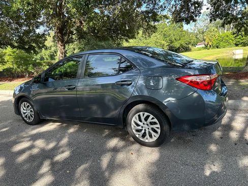 Used 2019 Toyota Corolla LE FWD image 4
