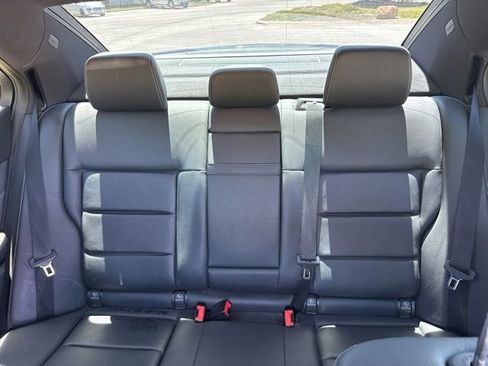 Used 2016 Mercedes-Benz E 350 4MATIC Sedan image 11