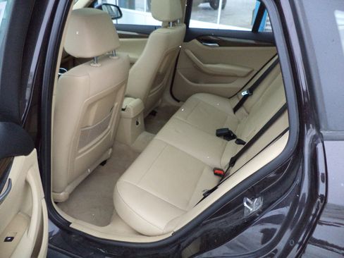 Used 2015 BMW X1 xDrive28i image 3