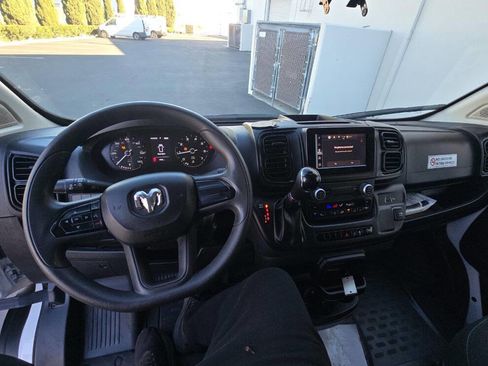 Used 2023 RAM ProMaster 2500 image 12