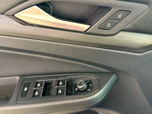 Used 2022 Volkswagen GTI Autobahn image 52