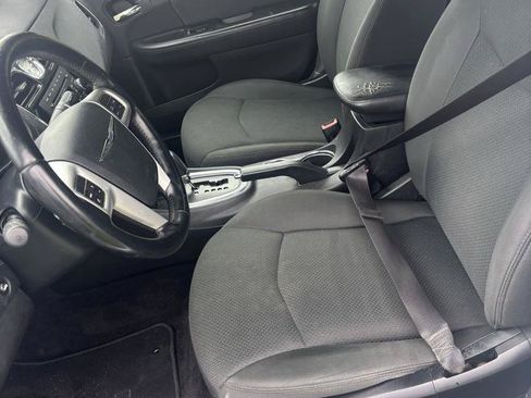 Used 2012 Chrysler 200 Touring FWD image 17