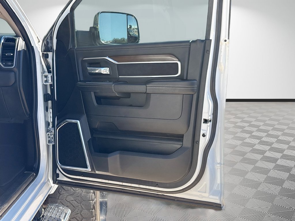 Used 2022 RAM 2500 Laramie w/ Safety Group B AWD/4WD image 25