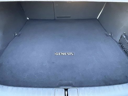 Used 2023 Genesis G70 3.3T AWD/4WD image 9