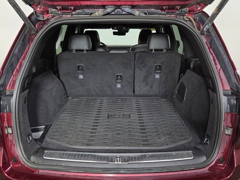 Used 2022 Jeep Grand Cherokee Overland w/ Luxury Tech Group IV image 9