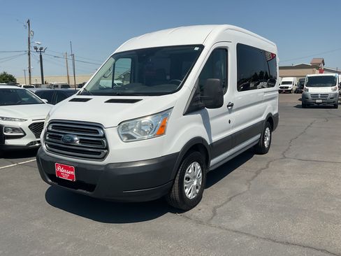 Used 2015 Ford Transit 150 XLT RWD image 2