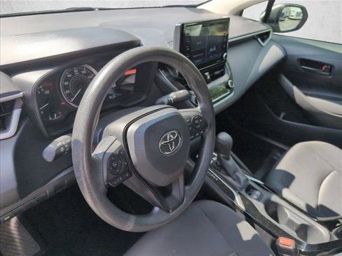 Used 2022 Toyota Corolla LE FWD image 8