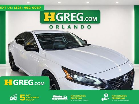 Used 2023 Nissan Altima 2.5 SR FWD image 1