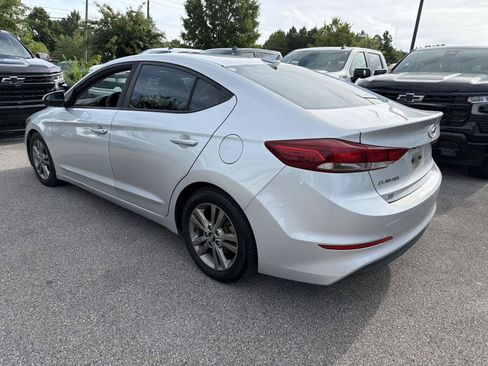 Used 2018 Hyundai Elantra SEL FWD image 2