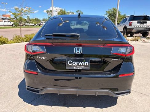 Used 2025 Honda Civic Sport image 6