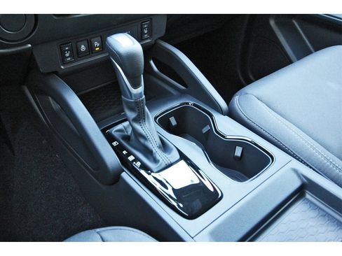 New 2026 Nissan Frontier SV image 28