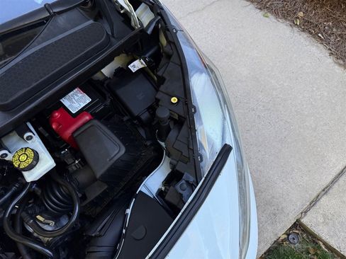 Used 2020 Ford Transit Connect XL image 55