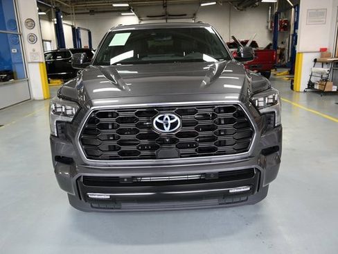Used 2023 Toyota Sequoia Platinum image 2