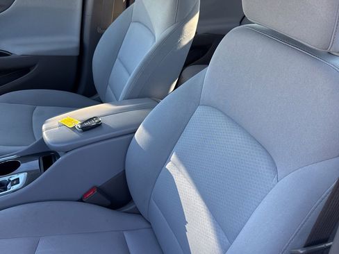 Used 2024 Chevrolet Malibu LT image 17