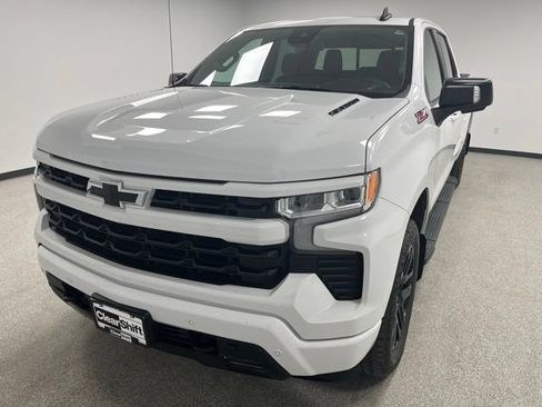Used 2024 Chevrolet Silverado 1500 RST w/ Convenience Package II AWD/4WD image 4