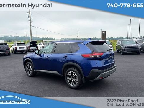 Used 2023 Nissan Rogue SV AWD/4WD image 5