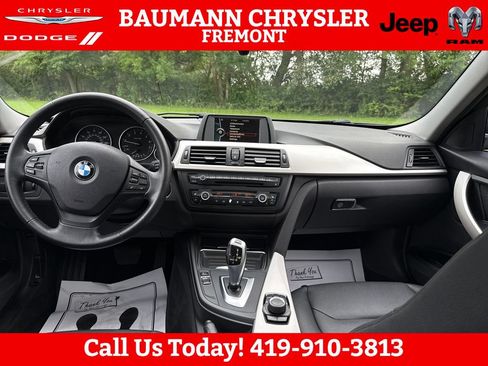 Used 2014 BMW 320i xDrive Sedan AWD/4WD image 12