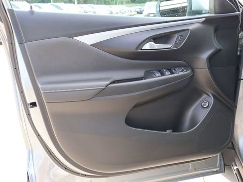 Certified 2024 Buick Envista Preferred w/ Convenience I Package FWD image 11