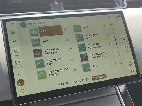 New 2025 Land Rover Range Rover Evoque S image 8