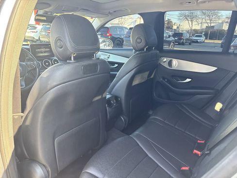 Used 2019 Mercedes-Benz GLC 300 GLC 300 image 11