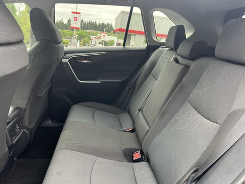 Certified 2025 Toyota RAV4 XLE AWD/4WD image 14