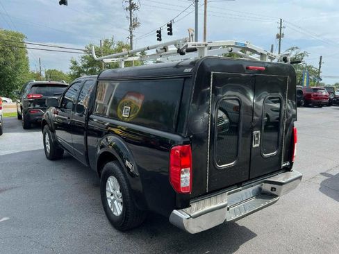Used 2015 Nissan Frontier SV image 6