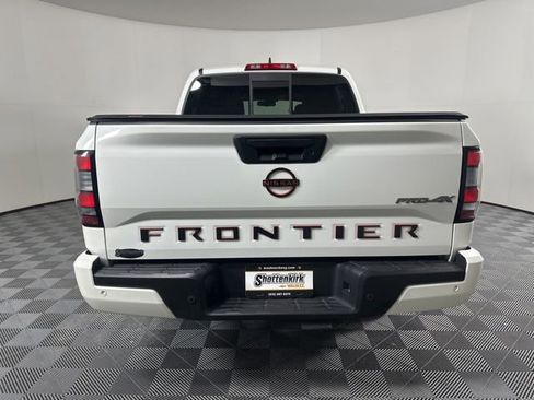Used 2022 Nissan Frontier PRO-4X w/ Technology Package image 4