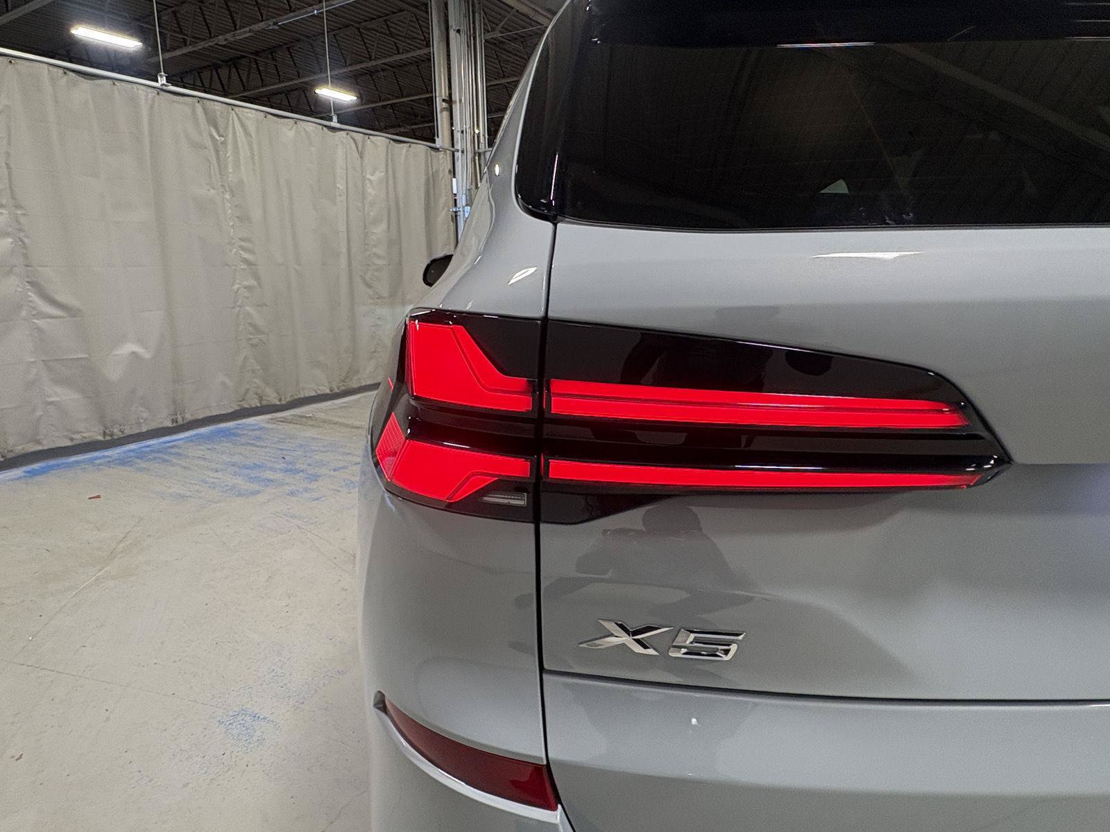 Used 2024 BMW X5 xDrive50e w/ Executive Package AWD/4WD image 36