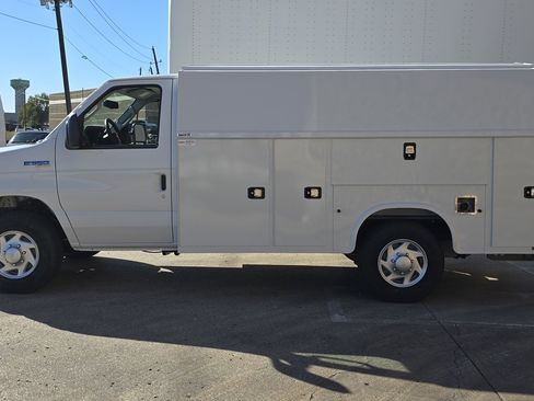 New 2025 Ford E-350 and Econoline 350 Super Duty w/ Power Equipment Group image 5