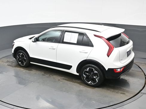 Used 2023 Kia Niro Wind w/ Wind Preserve Package image 36