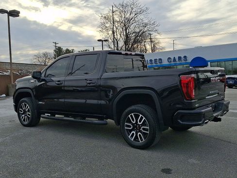 Used 2023 GMC Sierra 1500 AT4 w/ Technology Package image 4