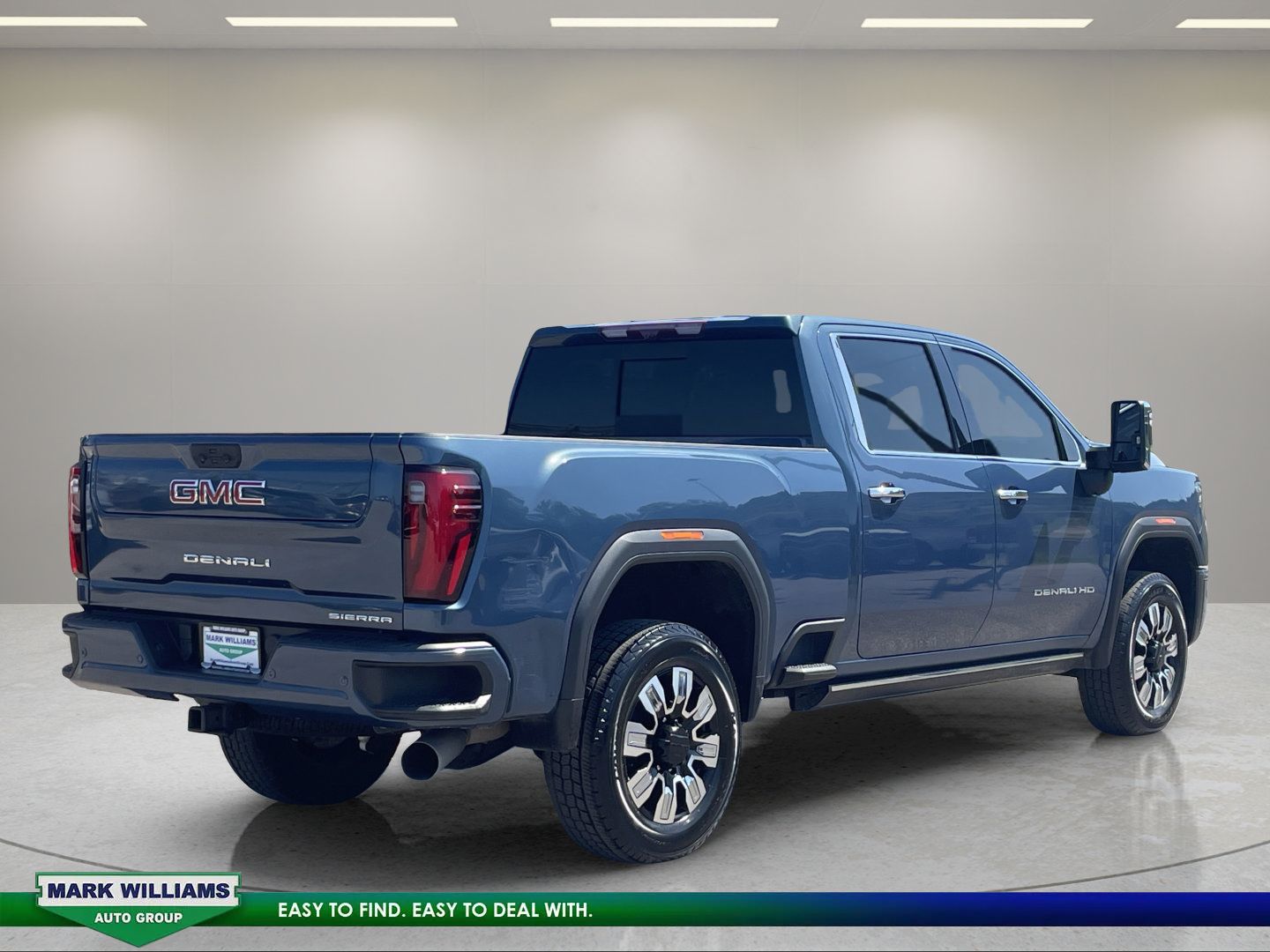 Used 2024 GMC Sierra 3500 Denali w/ Denali Reserve Package AWD/4WD image 5