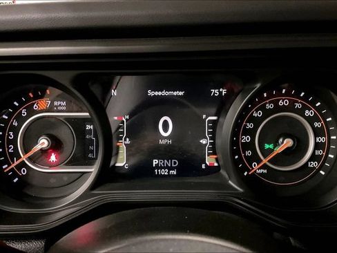 Used 2024 Jeep Wrangler Unlimited Rubicon w/ Convenience Group AWD/4WD image 20