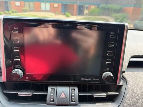 Used 2020 Toyota RAV4 XSE w/ Carpet Mat Package AWD/4WD image 12
