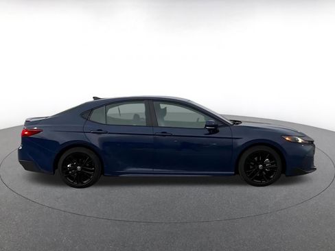 Used 2025 Toyota Camry SE image 15