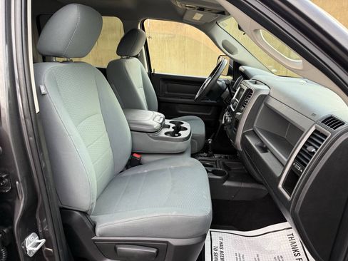 Used 2018 RAM 2500 Tradesman w/ Chrome Appearance Group AWD/4WD image 17