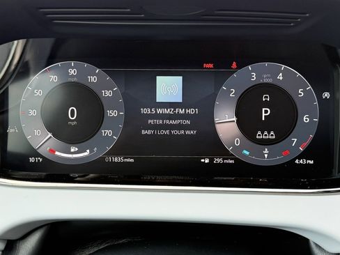 Certified 2025 Land Rover Range Rover Evoque Dynamic SE image 26