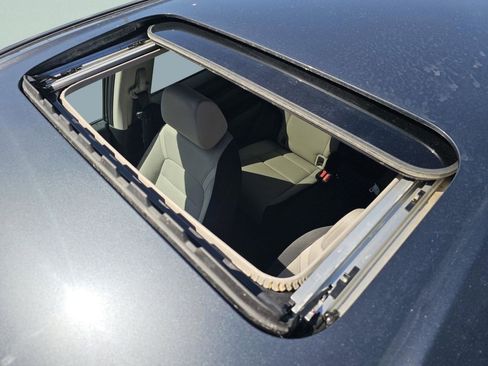 Used 2024 Honda CR-V EX image 8