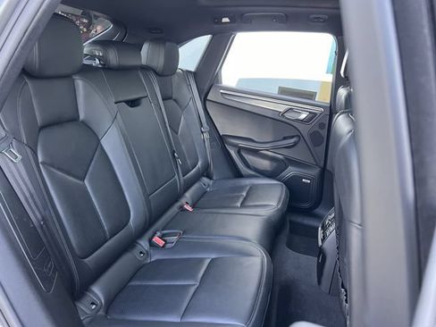 Used 2018 Porsche Macan S AWD/4WD image 29