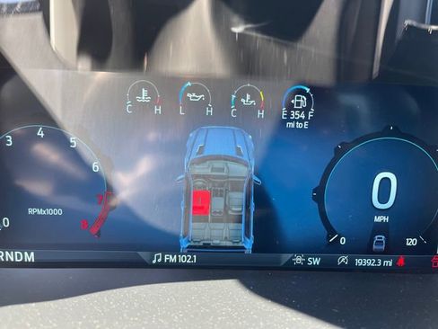 Used 2024 Ford F150 Lariat w/ FX4 Off-Road Package image 11